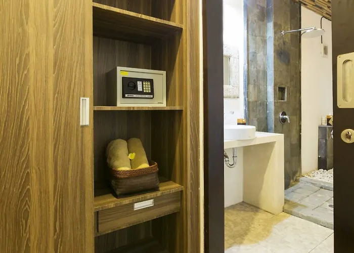 Hotel Arimba At Bisma 3*