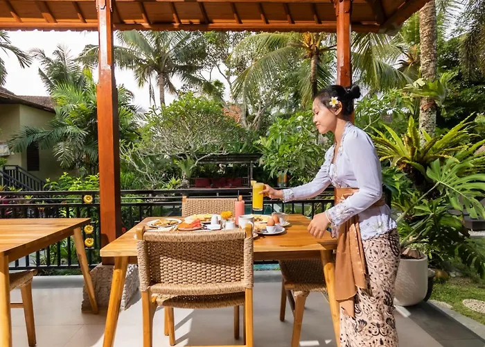 Hotel Arimba At Bisma 3*